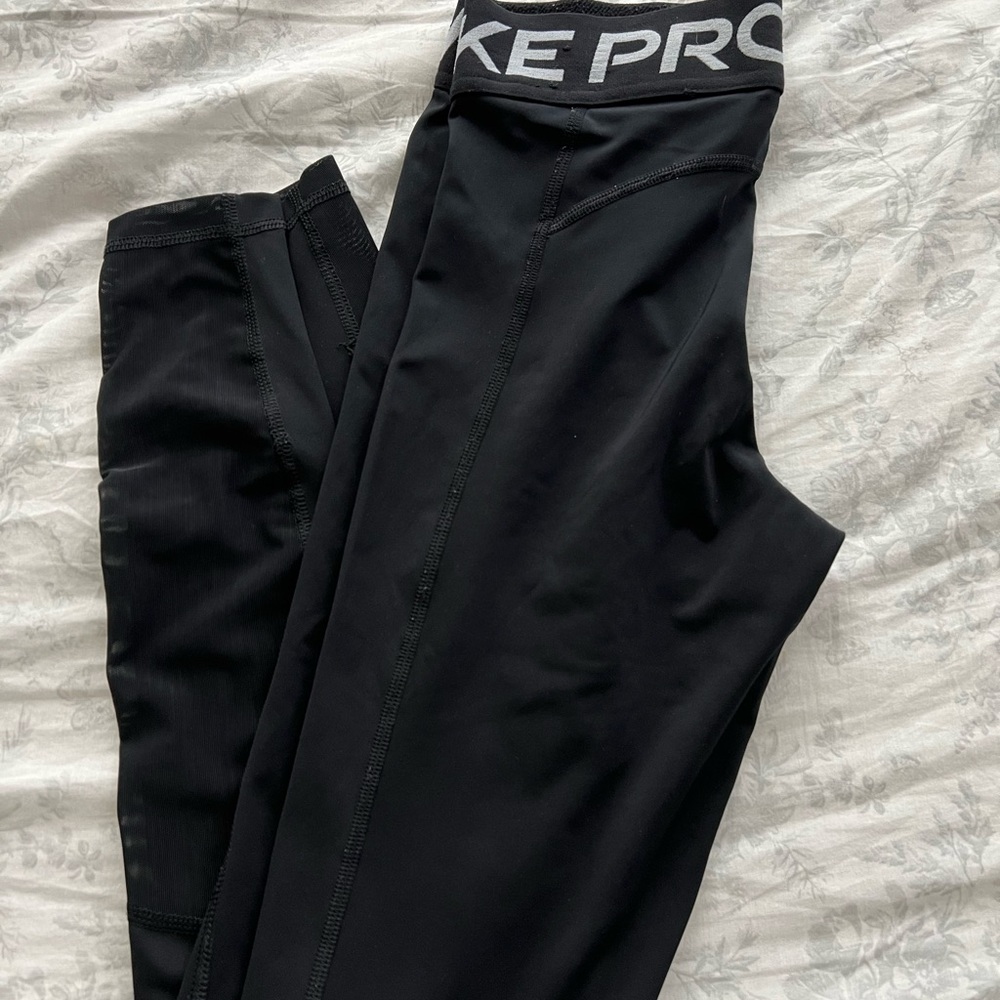 SOLD ‼️Nike Pro Black Leggings